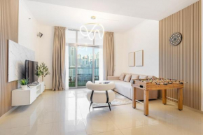 Luxury Condo with Full Marina view near beach